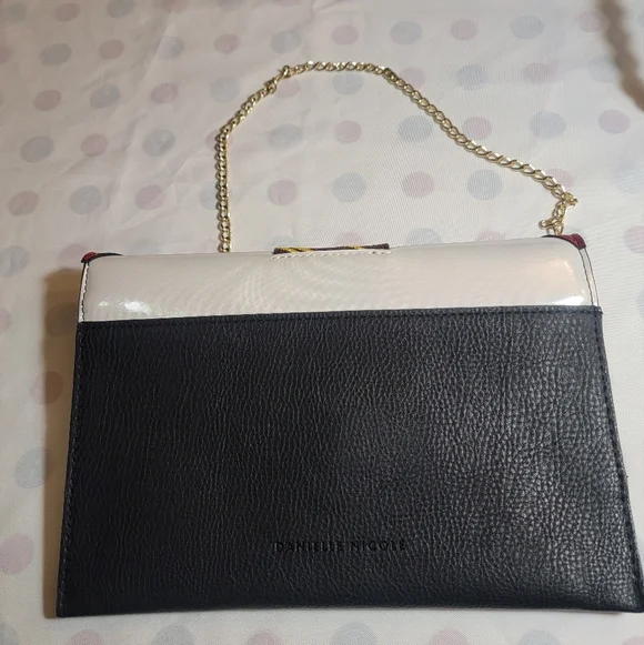 Danielle Nicole Harry Potter Gryffindor Uniform Clutch Purse - Picture 13 of 13